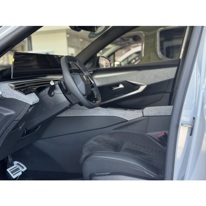 Peugeot 5008 2025 1.6 PureTech AT (180 к.с.) GT