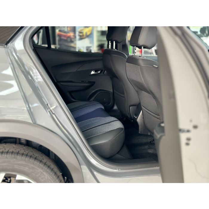 Peugeot 2008 1.2 Hybrid 6DCT (136 к.с.) Allure 2025