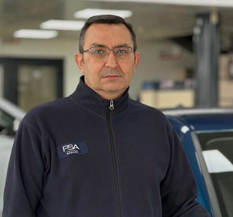Менеджер із&nbsp;запчастин Андрій Водолага